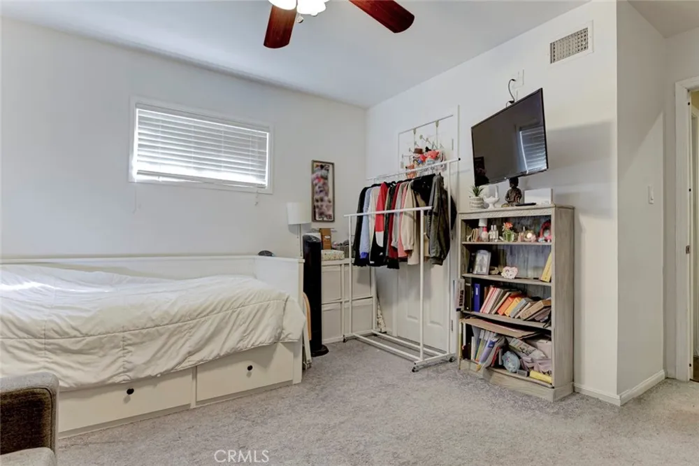 1029 E Galatea Azusa, CA 91702