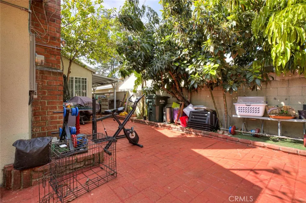1029 E Galatea Azusa, CA 91702