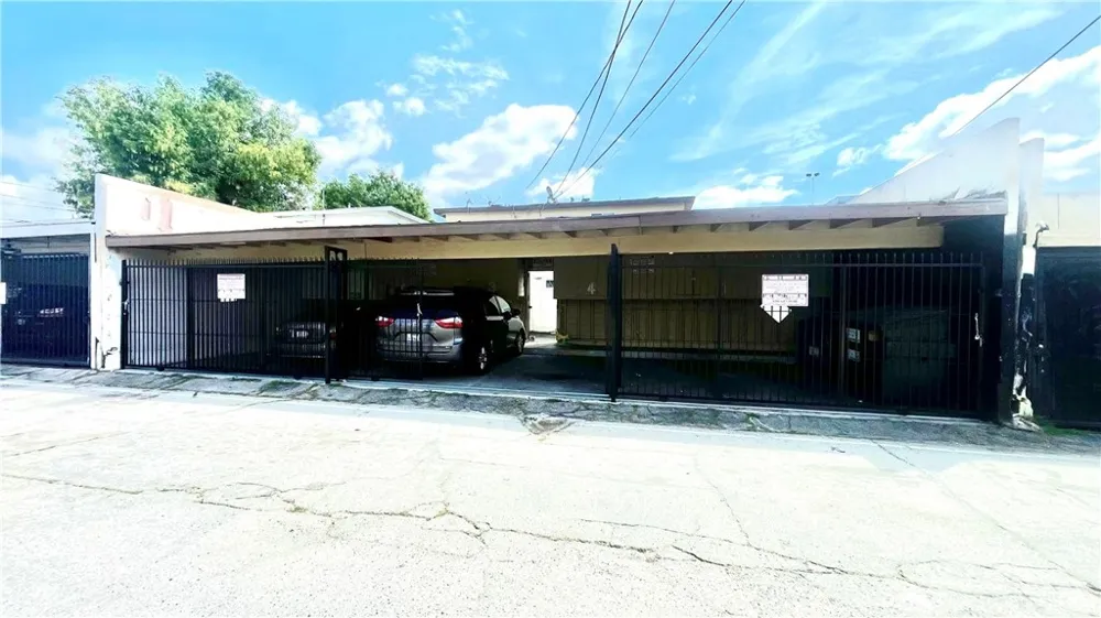 7245 Bakman Sun Valley, CA 91352