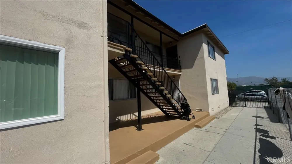 7245 Bakman Sun Valley, CA 91352