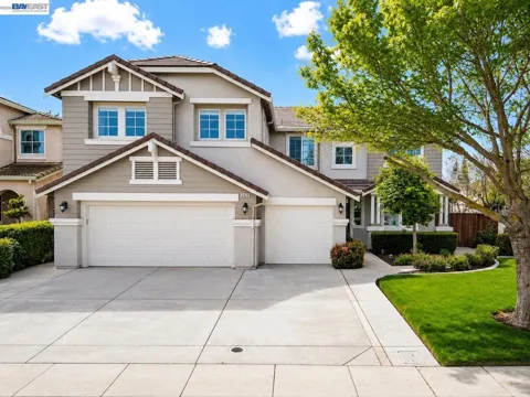 3400 Fallen Oak Dr