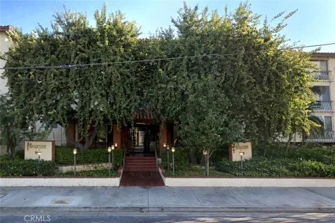 12830 Burbank #307