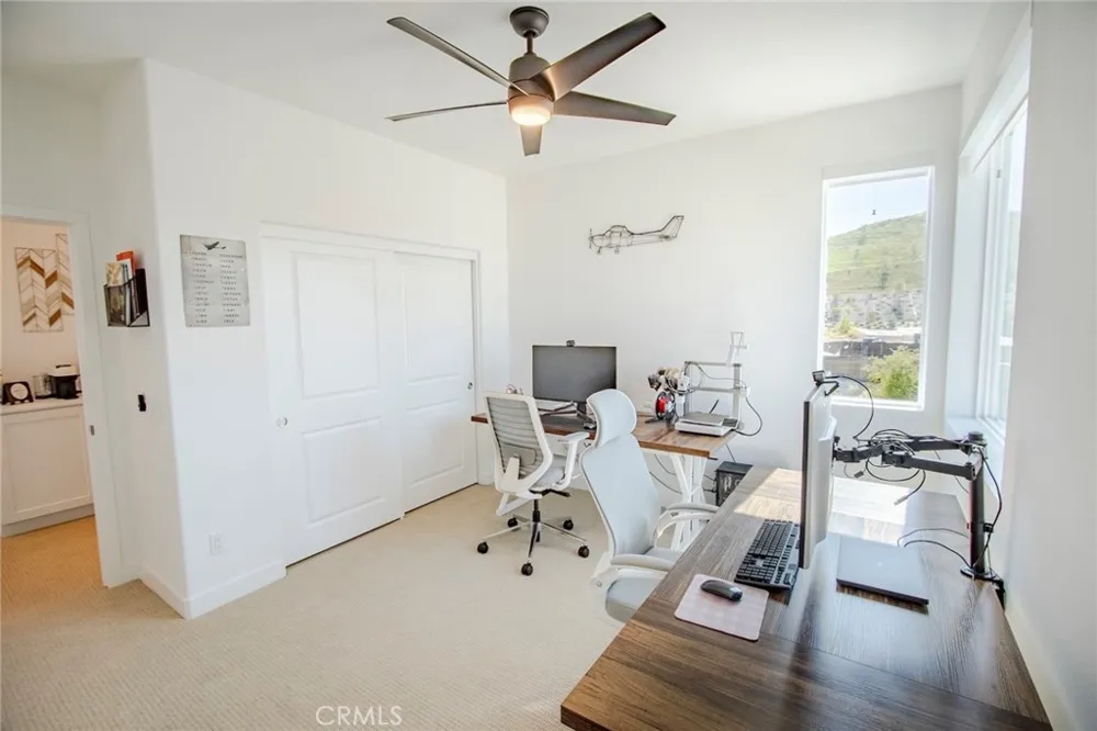 26857 Laurel Mountain Loop Valencia, CA 91381