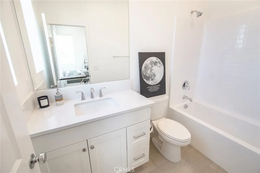 26857 Laurel Mountain Loop Valencia, CA 91381