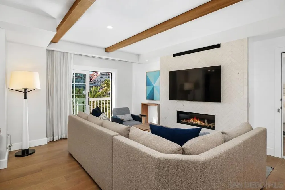 1500 Orange Ave #74 Coronado, CA 92118