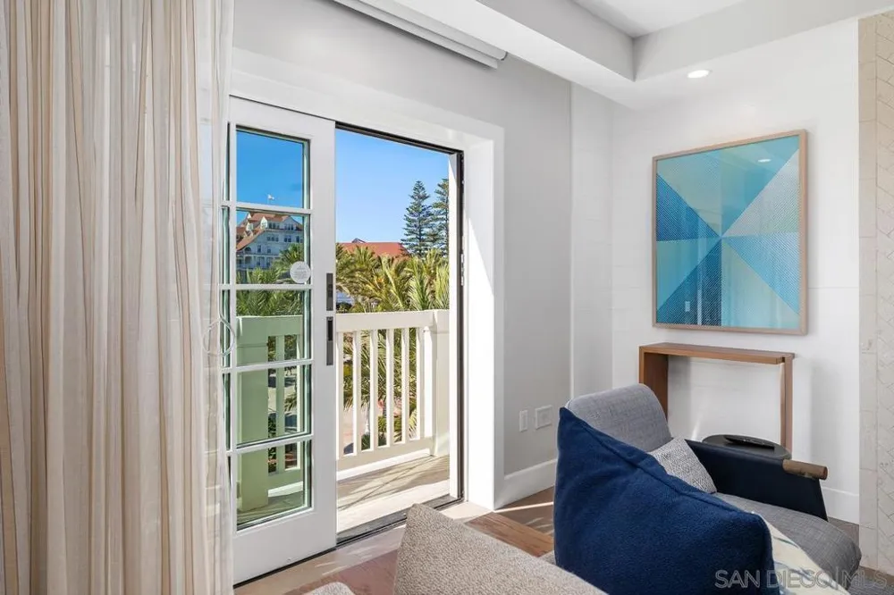 1500 Orange Ave #74 Coronado, CA 92118