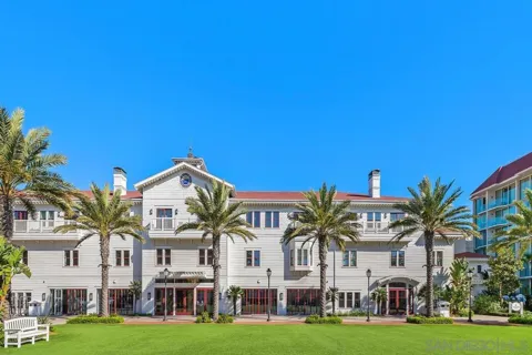 1500 Orange Ave #74
