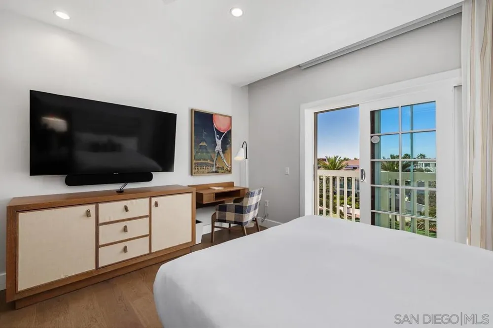 1500 Orange Ave #74 Coronado, CA 92118