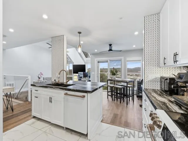 317 Arcaro Ln Solana Beach, CA 92075