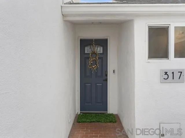 317 Arcaro Ln Solana Beach, CA 92075