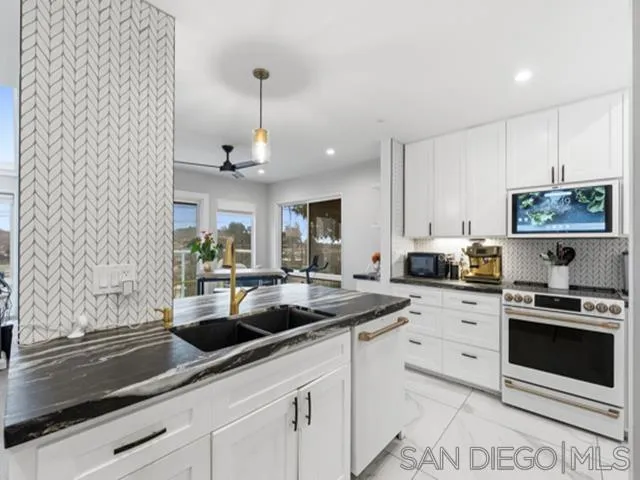 317 Arcaro Ln Solana Beach, CA 92075