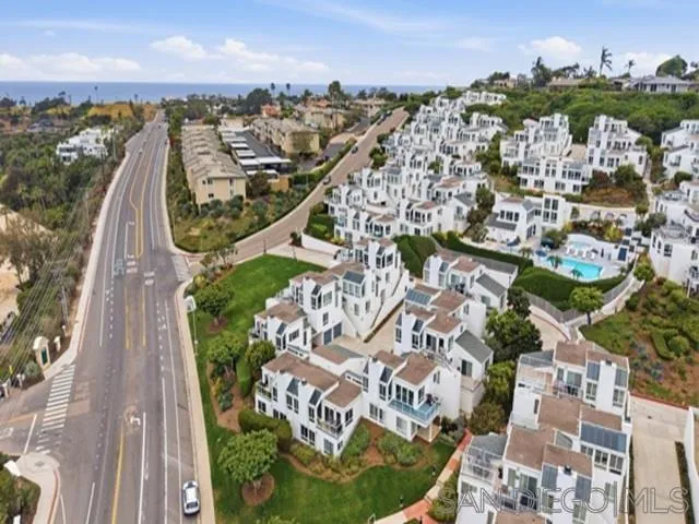 317 Arcaro Ln Solana Beach, CA 92075