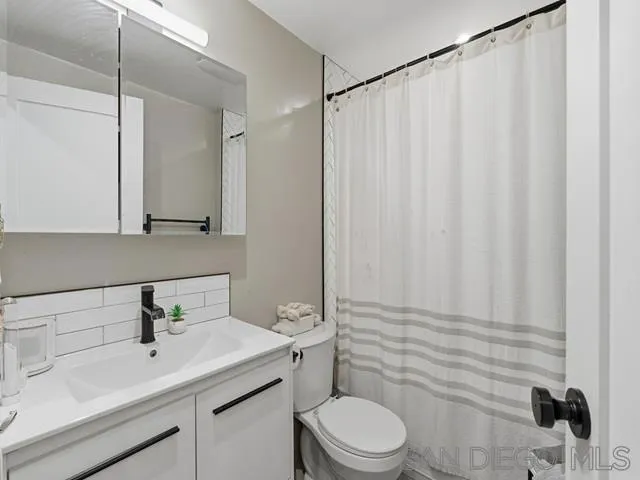 317 Arcaro Ln Solana Beach, CA 92075