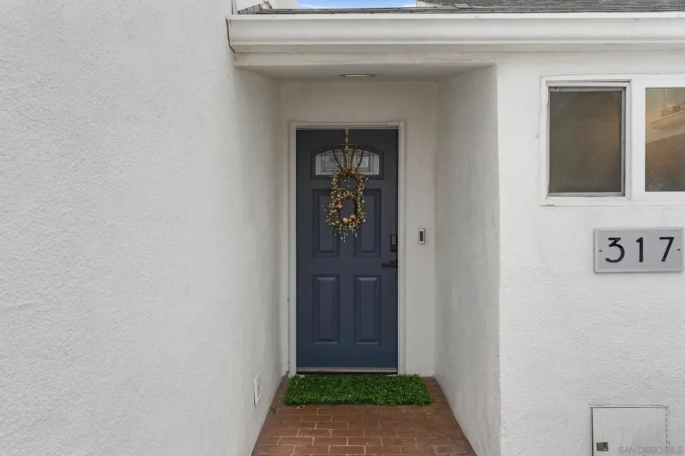 317 Arcaro Ln Solana Beach, CA 92075