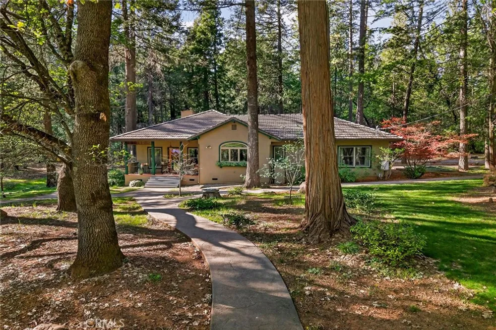 62 Hollow Oak Lane Chico, CA 95973