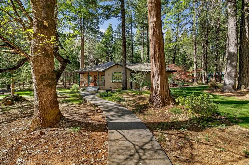 62 Hollow Oak Lane Chico, CA 95973
