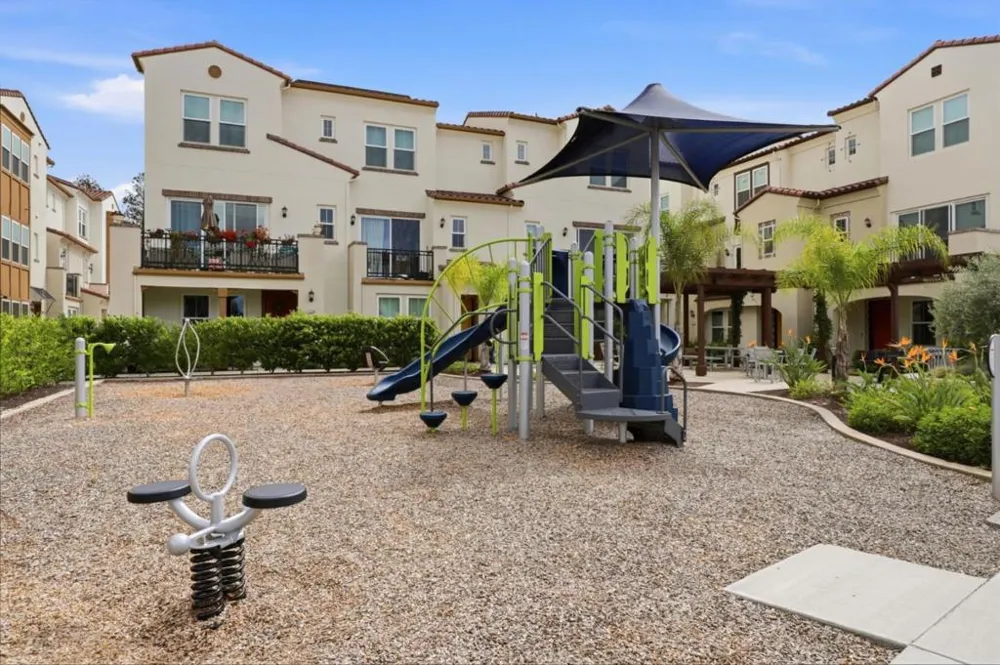 625 Los Castanos Drive Morgan Hill, CA 95037