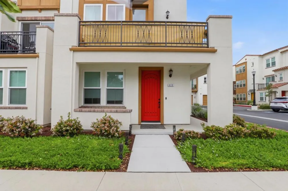 625 Los Castanos Drive Morgan Hill, CA 95037