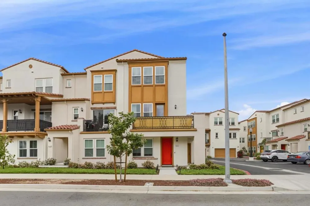 625 Los Castanos Drive Morgan Hill, CA 95037