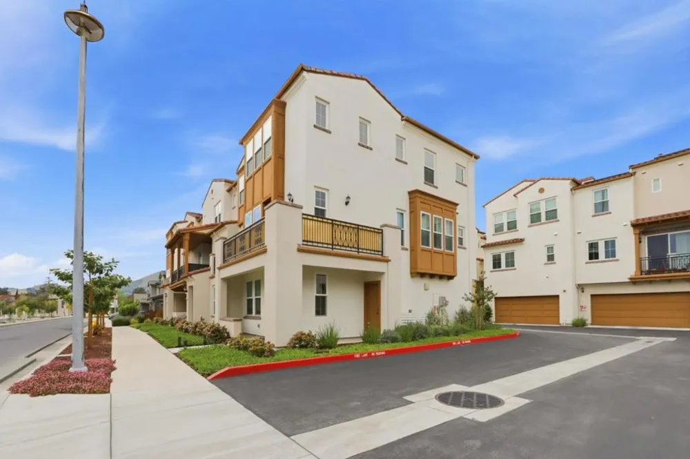 625 Los Castanos Drive Morgan Hill, CA 95037