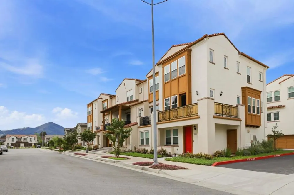 625 Los Castanos Drive Morgan Hill, CA 95037