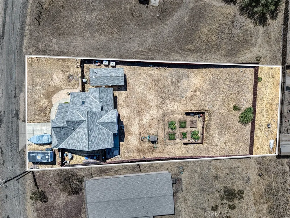 2920 Meadow Creek Road Clearlake Oaks, CA 95423