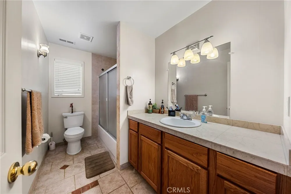 2920 Meadow Creek Road Clearlake Oaks, CA 95423