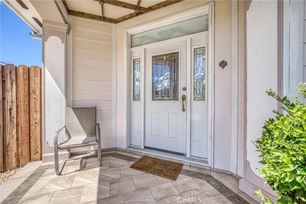 2920 Meadow Creek Road Clearlake Oaks, CA 95423