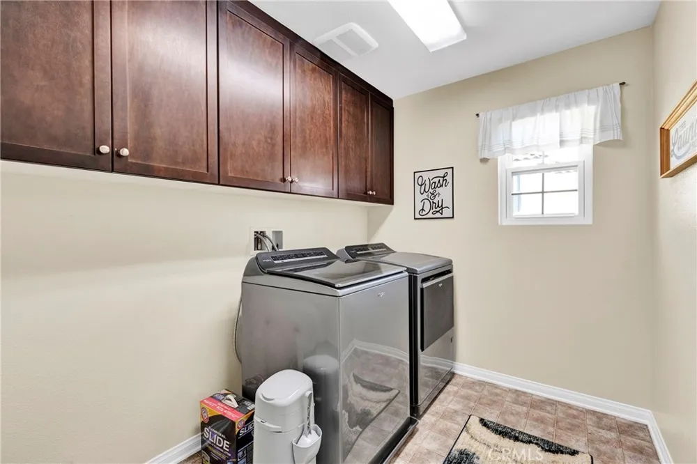 5341 Parma Fontana, CA 92336