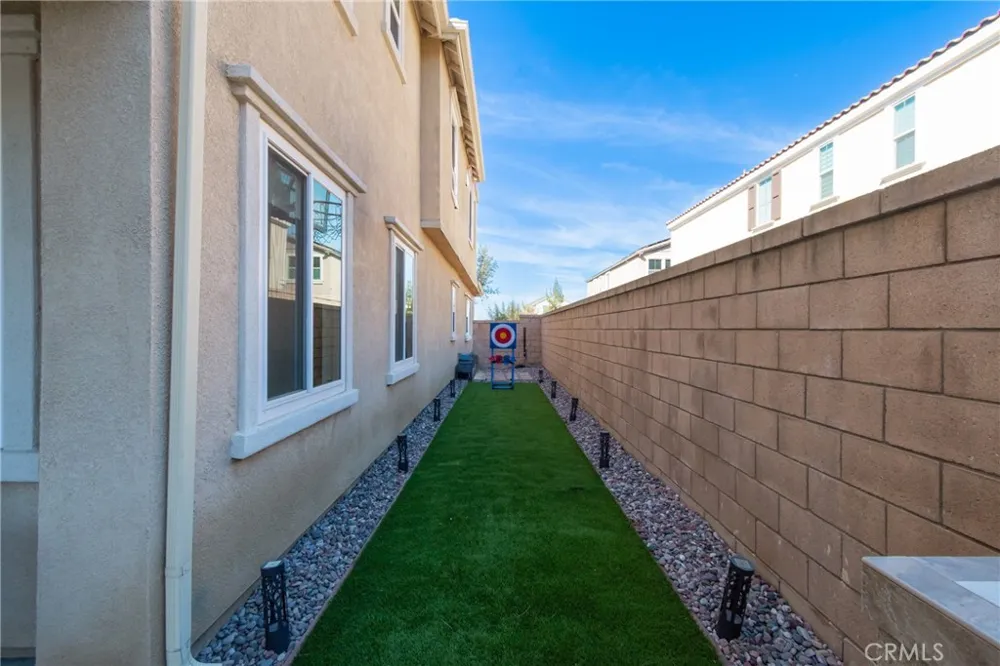 5341 Parma Fontana, CA 92336