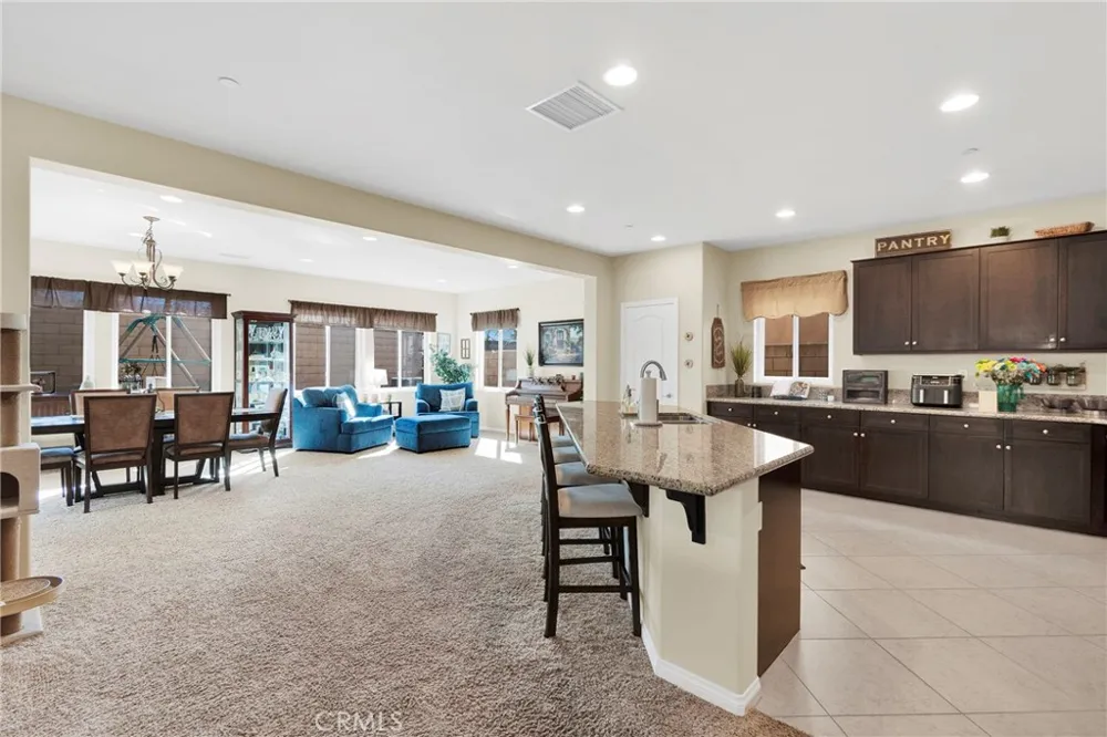 5341 Parma Fontana, CA 92336