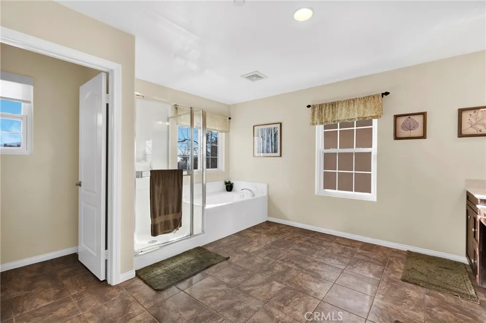 5341 Parma Fontana, CA 92336