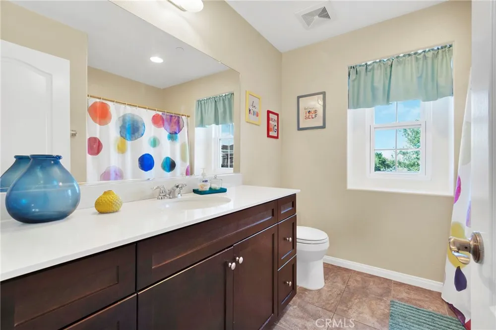 5341 Parma Fontana, CA 92336
