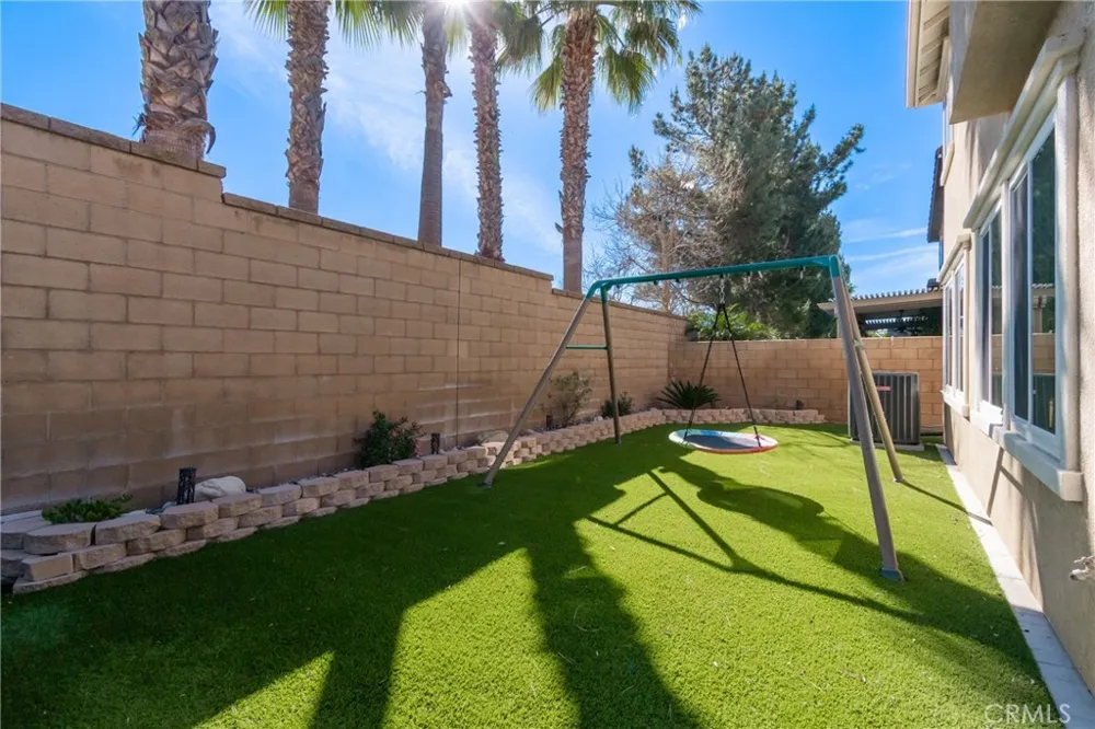 5341 Parma Fontana, CA 92336