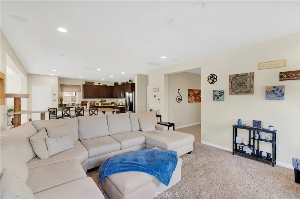 5341 Parma Fontana, CA 92336