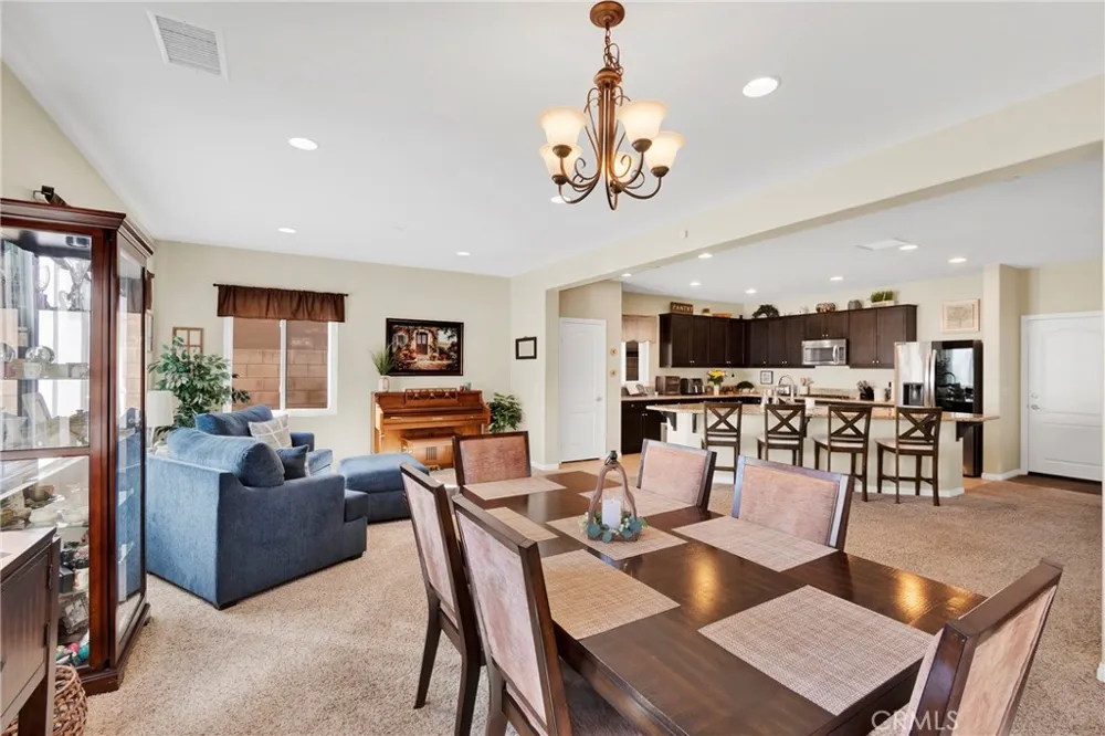 5341 Parma Fontana, CA 92336