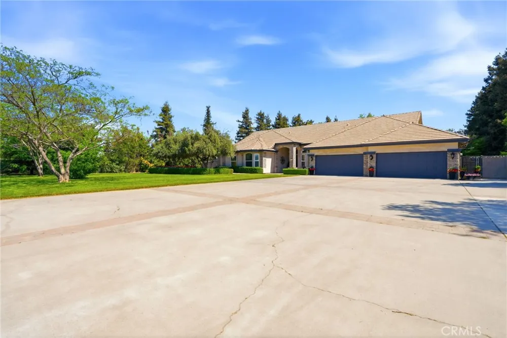 40912 Road 40 Dinuba, CA 93618