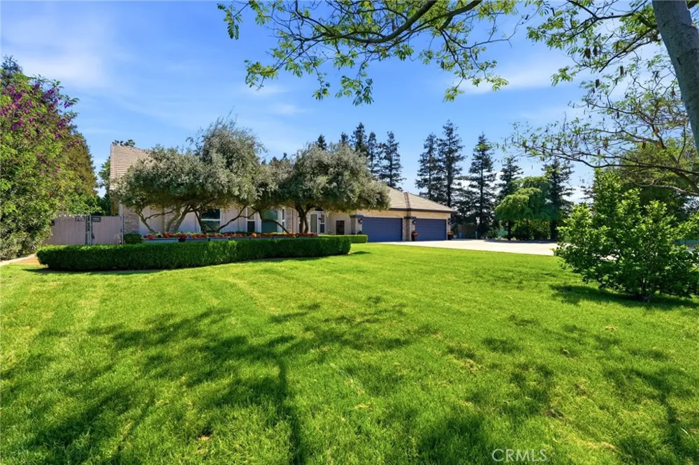 40912 Road 40 Dinuba, CA 93618