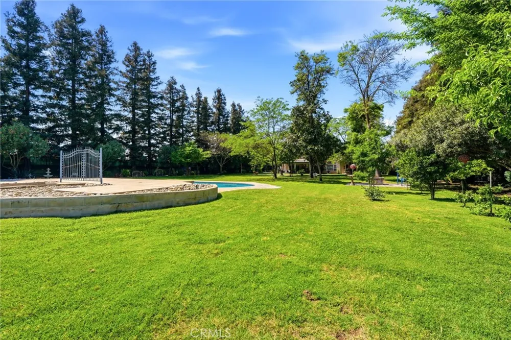 40912 Road 40 Dinuba, CA 93618