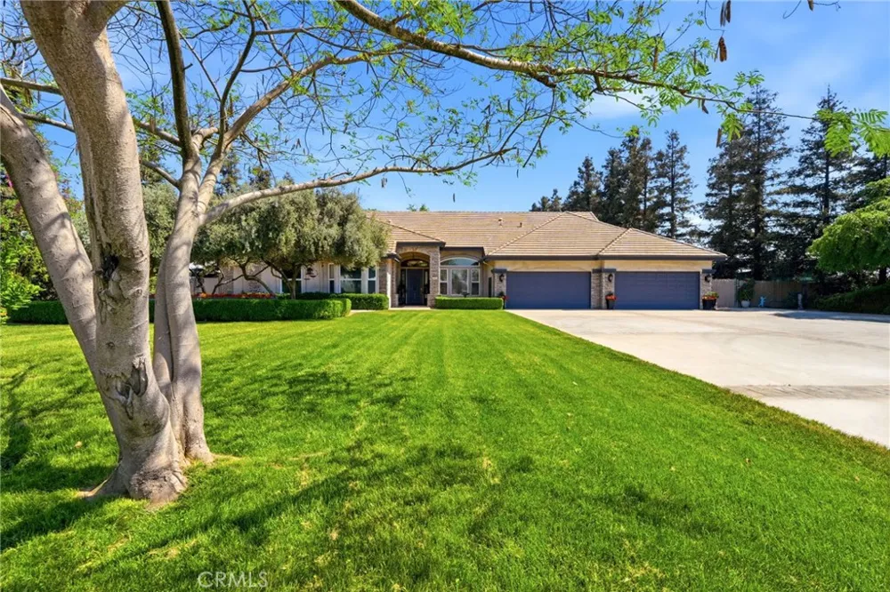 40912 Road 40 Dinuba, CA 93618