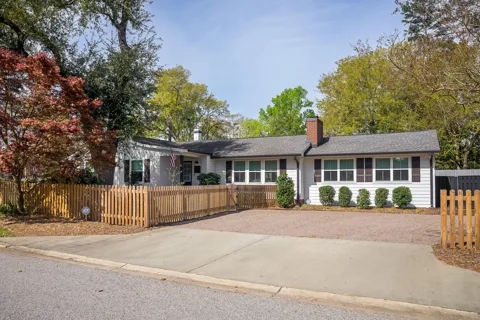 423 Kershaw Place