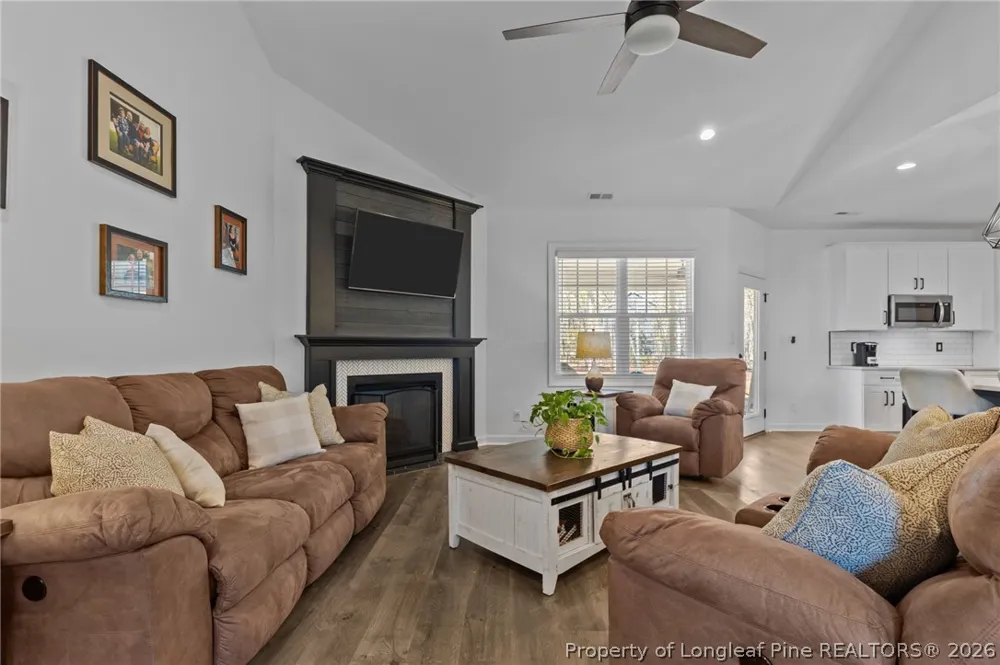 30220 W Lake Drive Wagram, NC 28396