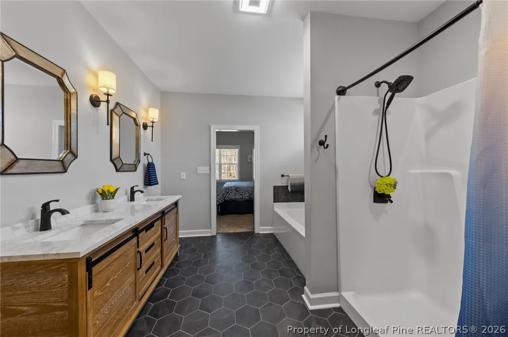30220 W Lake Drive Wagram, NC 28396