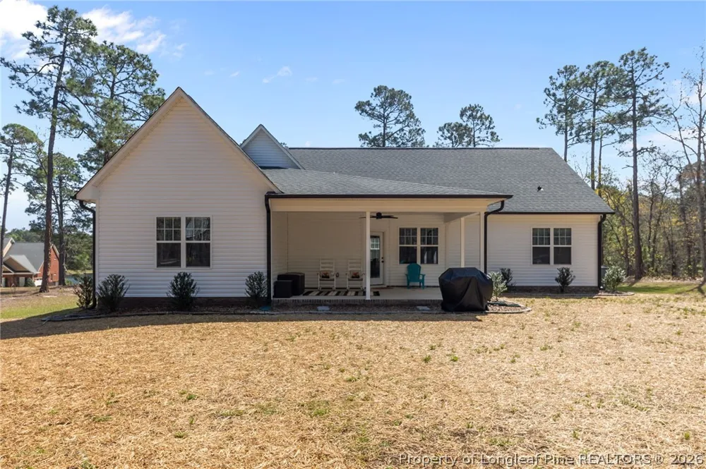 30220 W Lake Drive Wagram, NC 28396