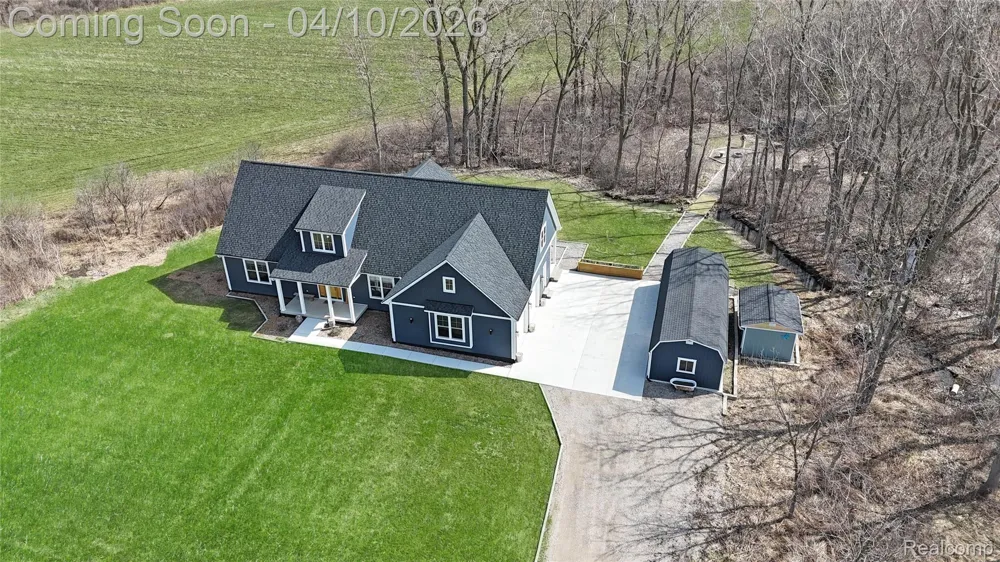 70336 Welding Road Richmond Township, MI 48062