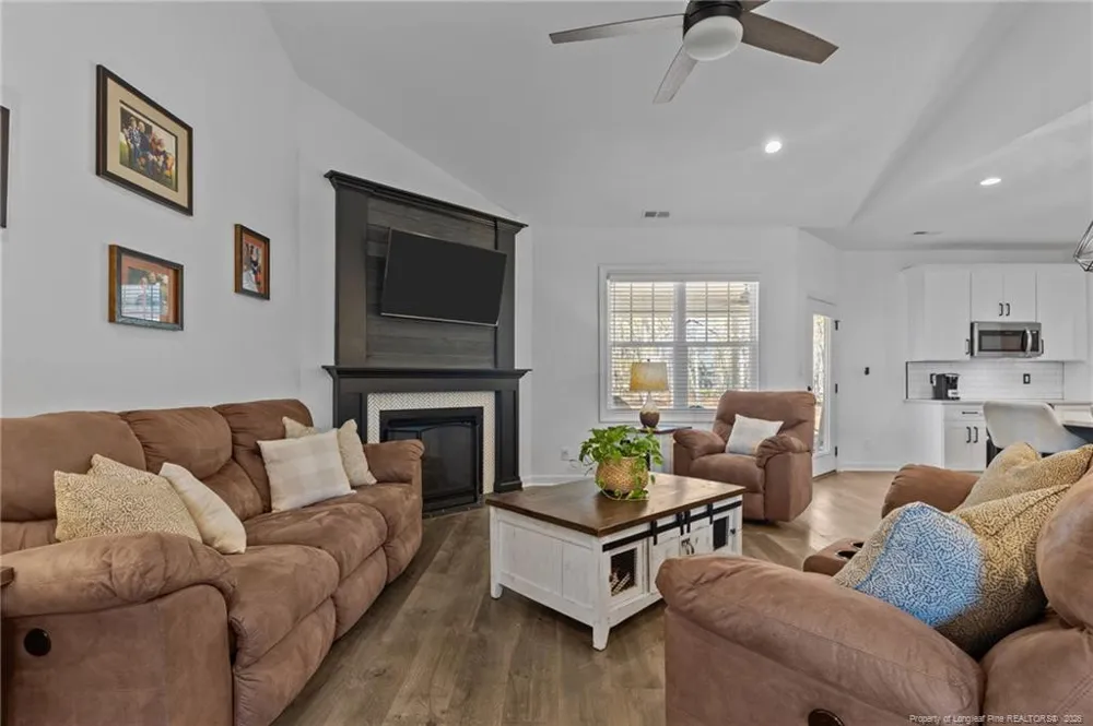 30220 W Lake Drive Wagram, NC 28396