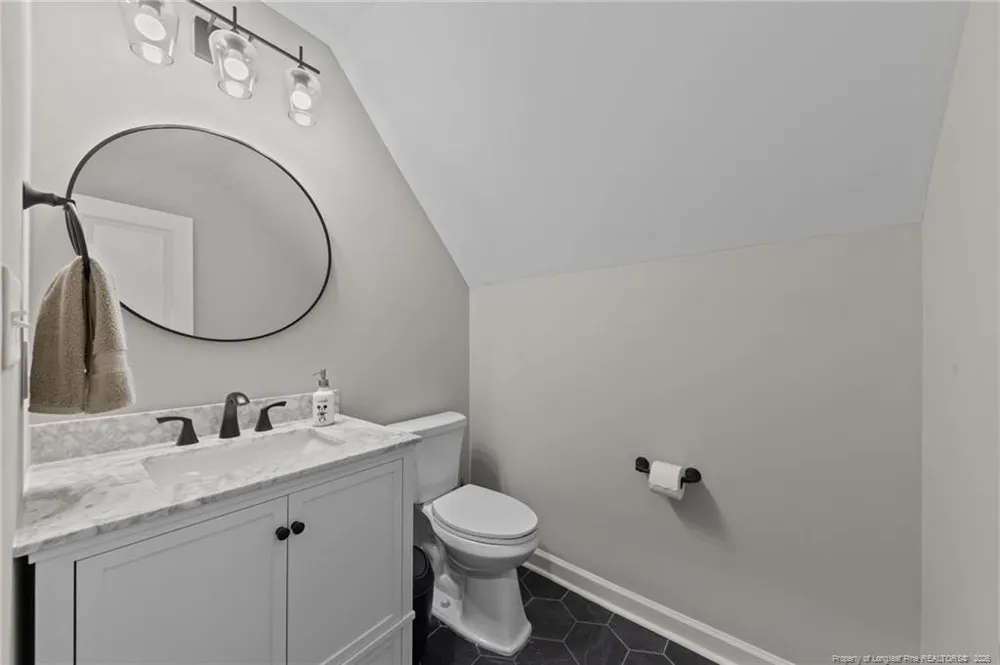 30220 W Lake Drive Wagram, NC 28396