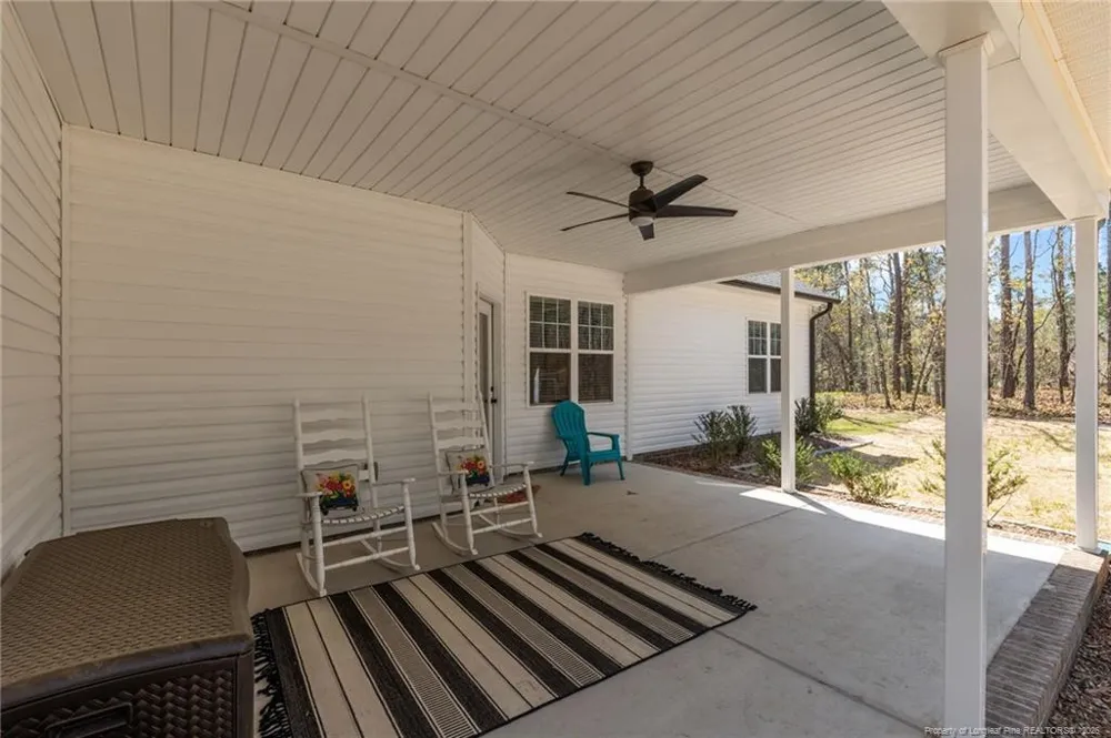 30220 W Lake Drive Wagram, NC 28396
