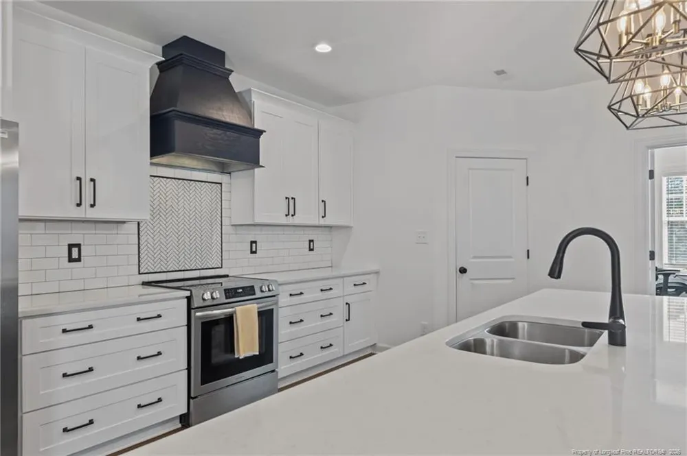 30220 W Lake Drive Wagram, NC 28396