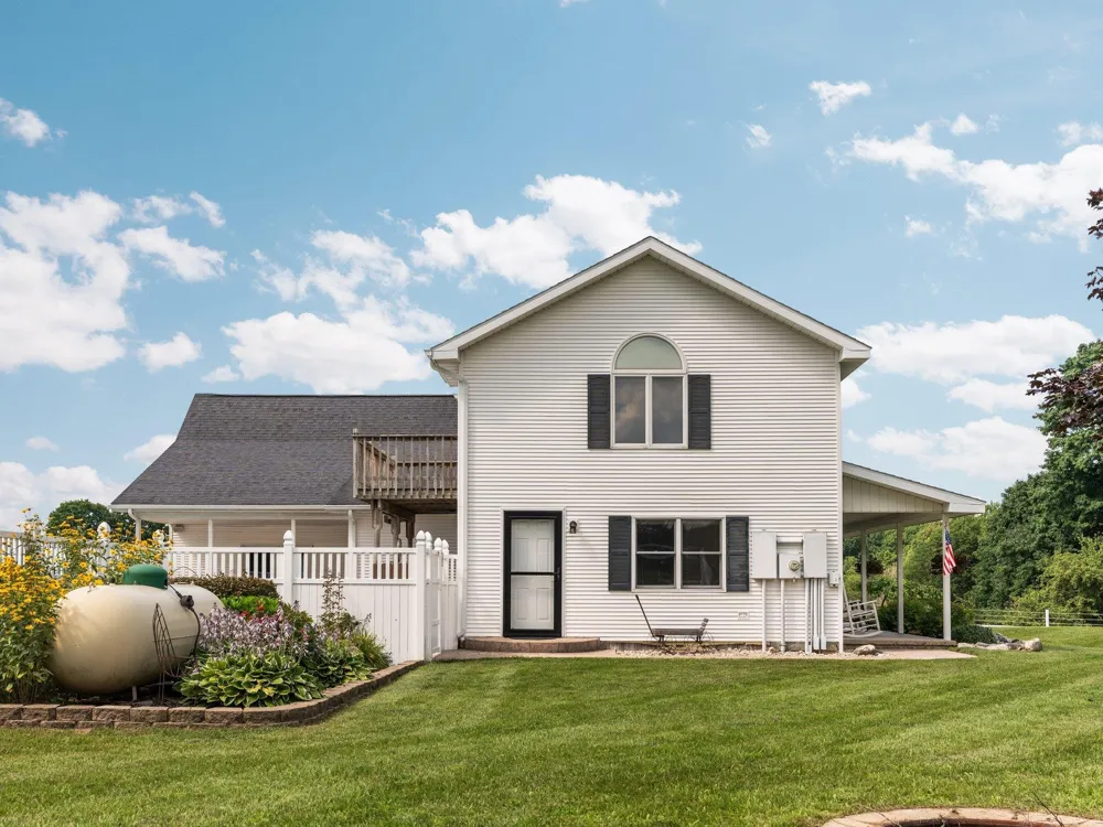 8382 SW Hudson Road Springfield Township, MI 49633